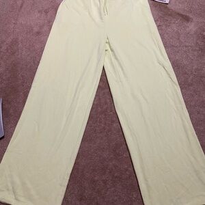 NEW No Boundaries Women’s Lime Green Wide Leg Sweatpants - Size Small